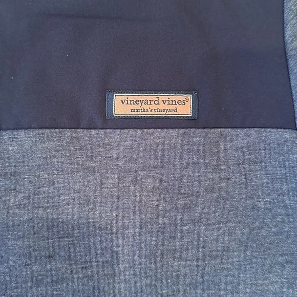 Vineyard Vines 1/4 Zip Fleece - Picture 3 of 6